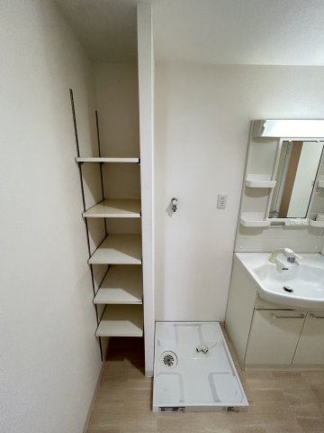 その他　室内洗濯機置き場。