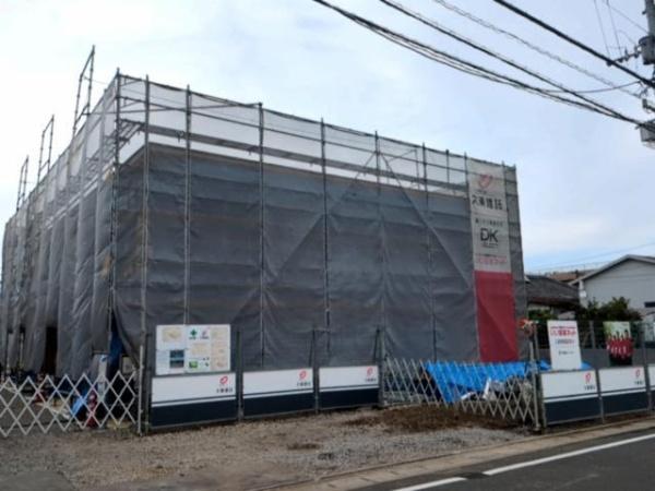 建物外観　建築中