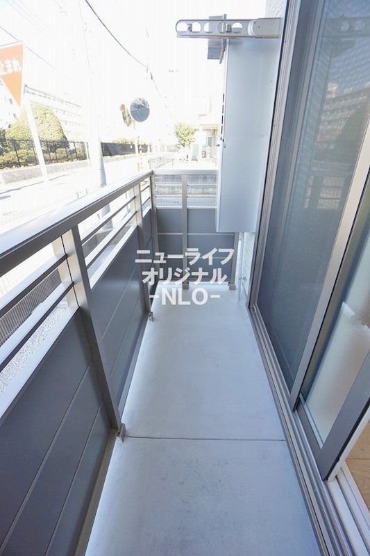 バルコニー　洗濯物ほ干すスペースもしっかりございます☆