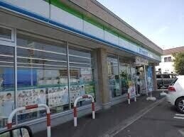 コンビニ　ファミリーマート札幌富丘3条店（コンビニ）まで603m