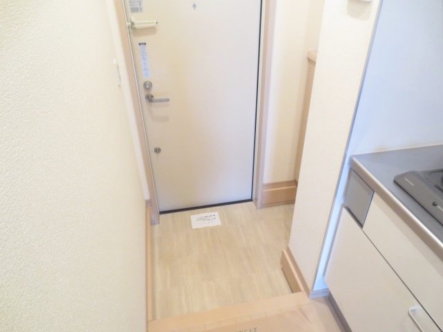 玄関　別号室の参考写真です。