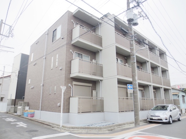 建物外観　南西向きのお部屋です♪