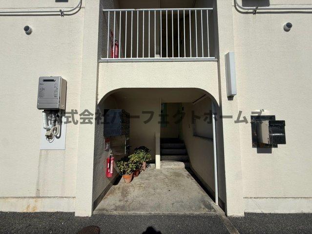 エントランス　清潔なエントランスです