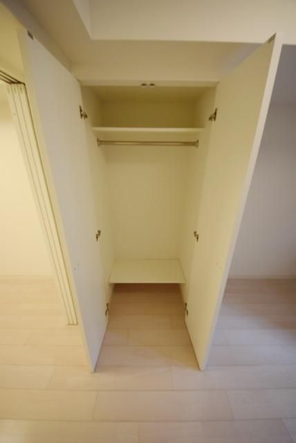 その他設備　★奥行きもあり広々とした収納です★
