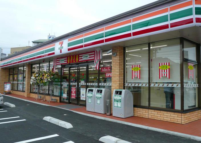 コンビニ　セブンイレブン 杉並高円寺北１丁目店（コンビニ）まで577m