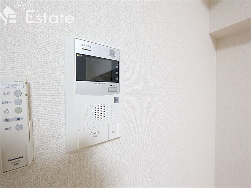 セキュリティ　モニター付きインターホン
