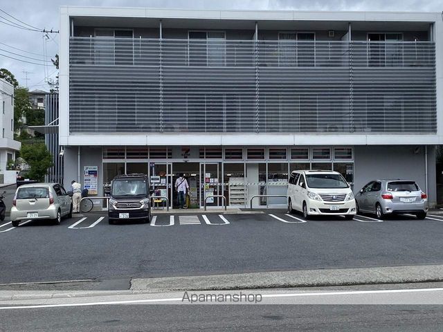 コンビニ　セブンイレブン（コンビニ）まで104m