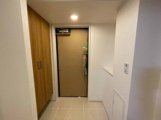 玄関　※別部屋の写真です