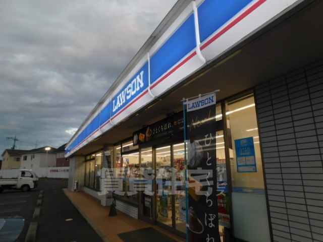 コンビニ　ローソン　国道辻店（コンビニ）まで568m