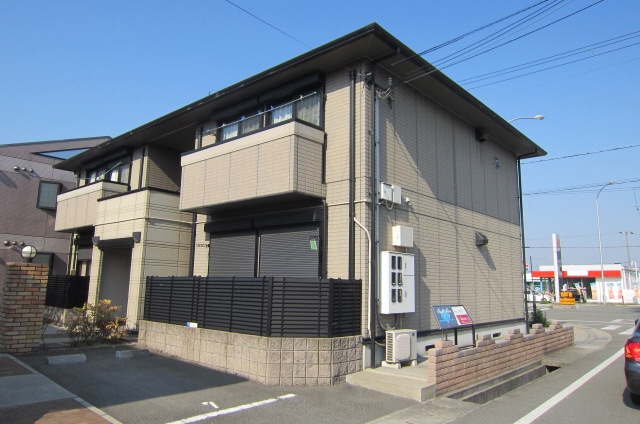 建物外観　中階段式タイプ