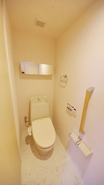 トイレ　別号室イメージです