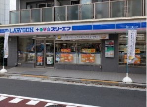 コンビニ　ローソン 港南三丁目店（コンビニ）まで66m