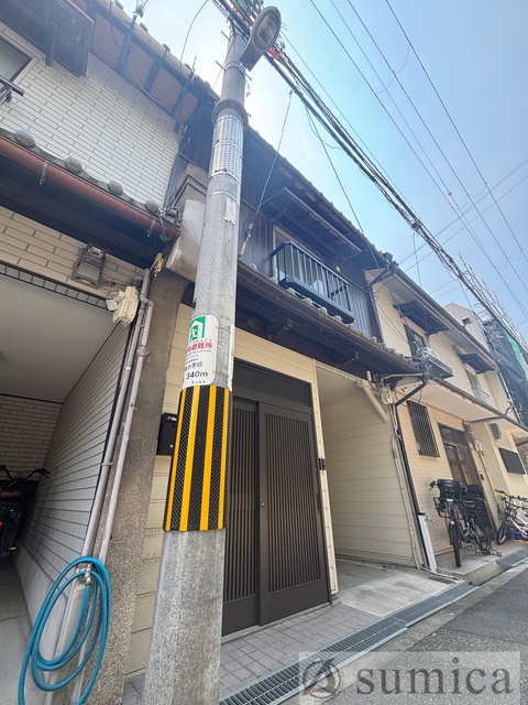 建物外観　スマートに佇むお家。毎日が楽しくなります。