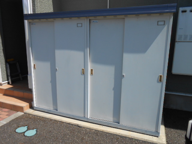 その他設備　各戸個別の屋外物置完備（冬用タイヤ等収納可能）