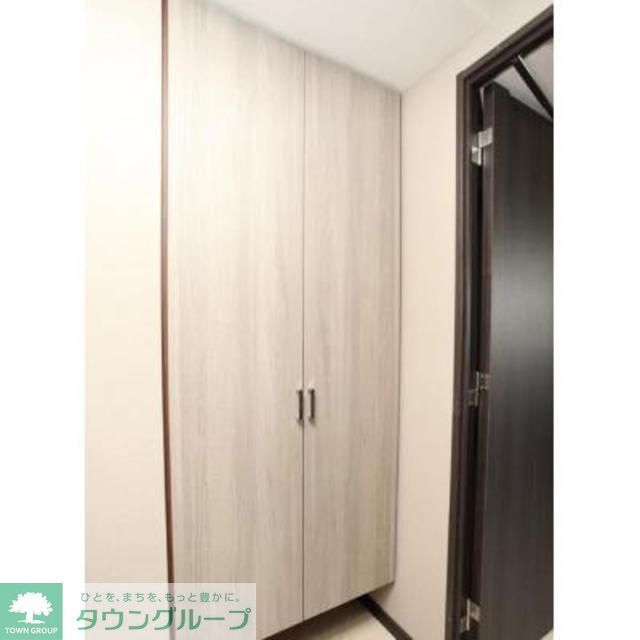 玄関　※写真は同タイプ住戸です。