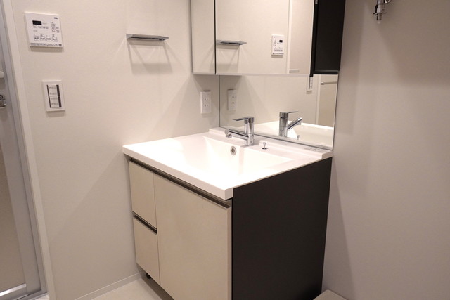 洗面設備　※写真は同タイプ住戸です。