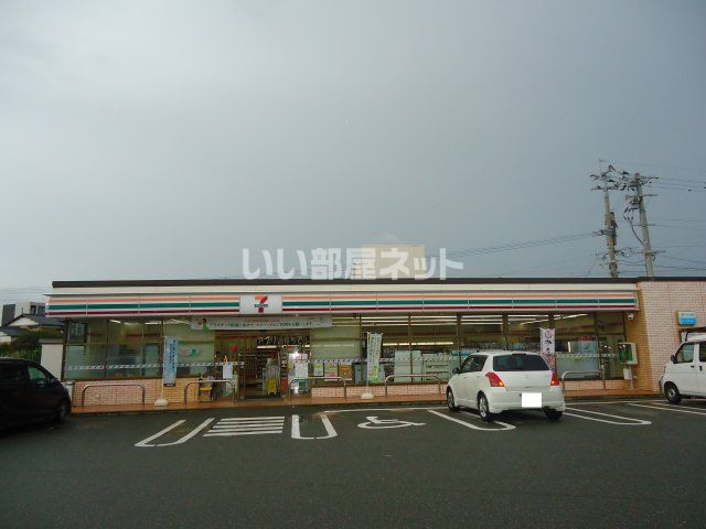 コンビニ　セブンイレブン福津中央５丁目店（コンビニ）まで421m