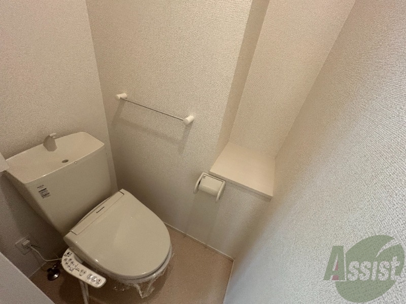 トイレ　トイレは清潔感があり安心して使用できそうです。
