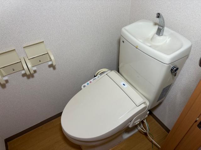 トイレ　シャワー付トイレ