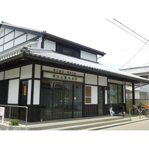 銀行　百五銀行一身田支店（銀行）まで1243m