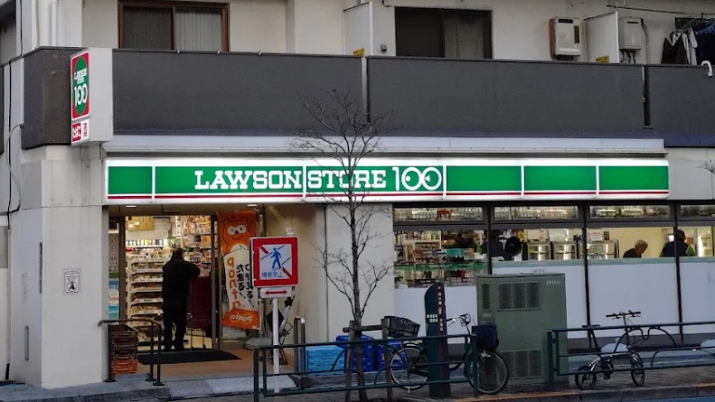 コンビニ　ローソンストア100台東清川店（コンビニ）まで213m