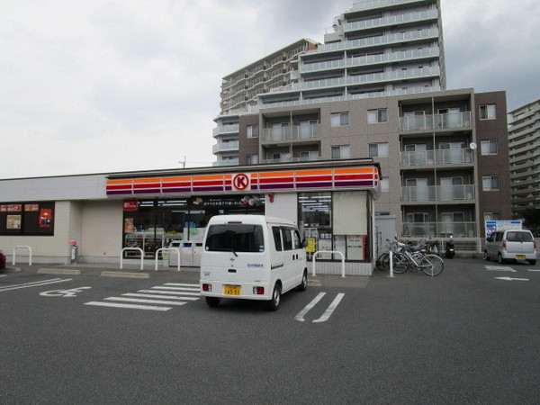 コンビニ　サークルK南草津野路町店（コンビニ）まで579m
