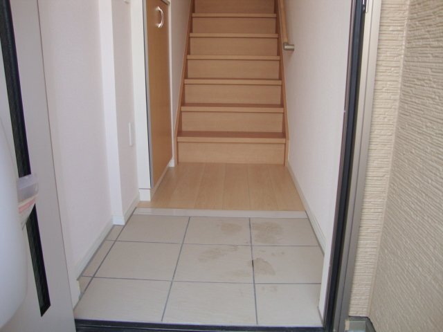 玄関　玄関（イメージ）