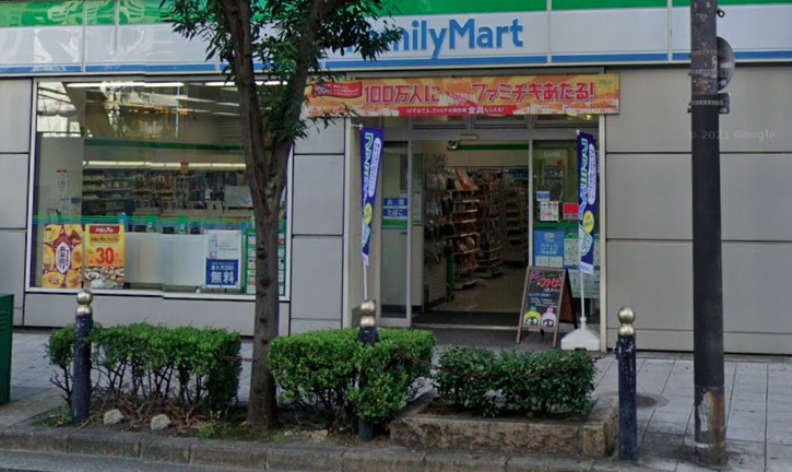 コンビニ　ファミリーマート 京町堀店（コンビニ）まで97m