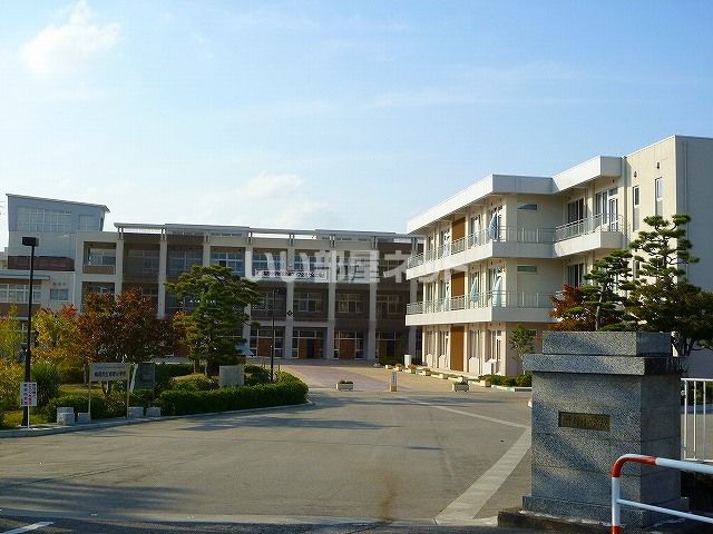 小学校　南砺市立福野小学校（小学校）まで2168m