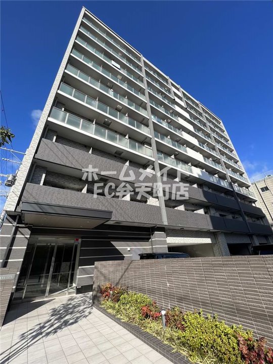 建物外観　エスプレイスOSAKAベイシティの外観です。