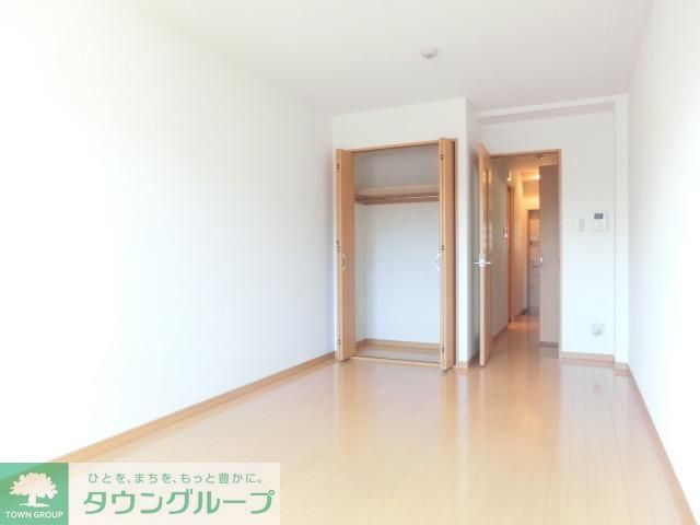 居室・リビング　明るく日当たりのよいお部屋です。
