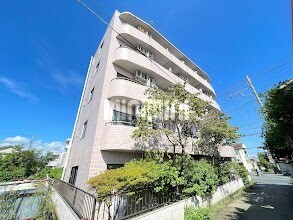 建物外観　オートロック完備の分譲賃貸マンション