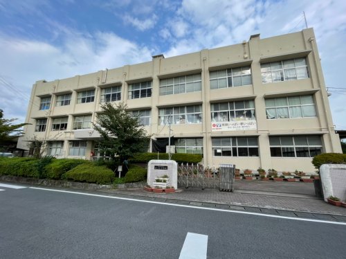小学校　熊本市立尾ノ上小学校（小学校）まで441m