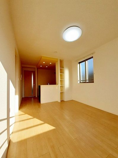 ファースト クローバーの居間写真