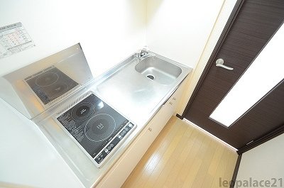 キッチン　備品や設備仕様は号室等により異なります現地をご確認下さい。