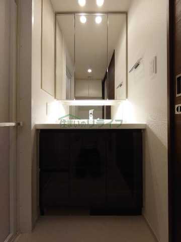 洗面設備　別部屋の参考写真で御座います。