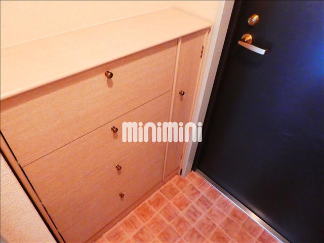 フジマンション行徳の玄関写真