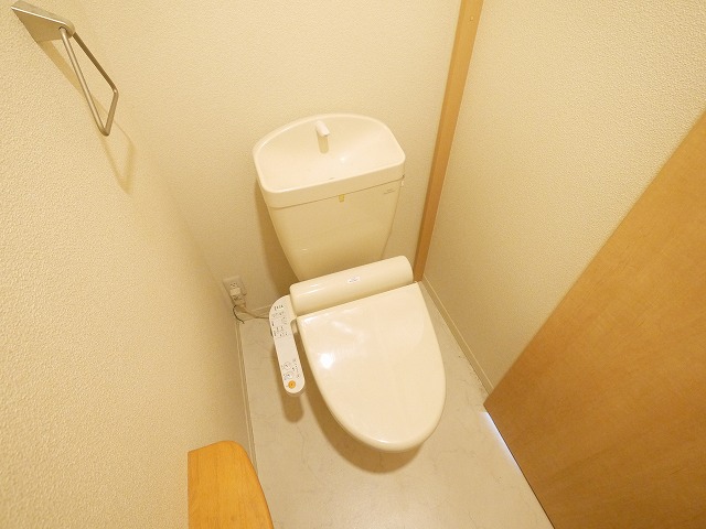 トイレ　落ち着いたトイレです