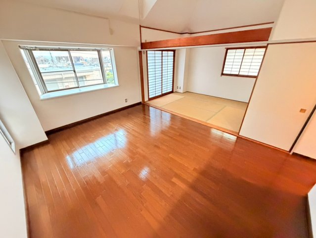 メゾン・ド・レーブ本山の居間写真