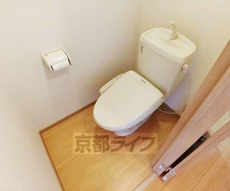 ウィンディアコリーヌ G棟のトイレ写真