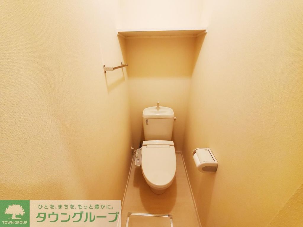京急逗子線 逗子・葉山駅 徒歩25分 2階建 築35年のトイレ写真