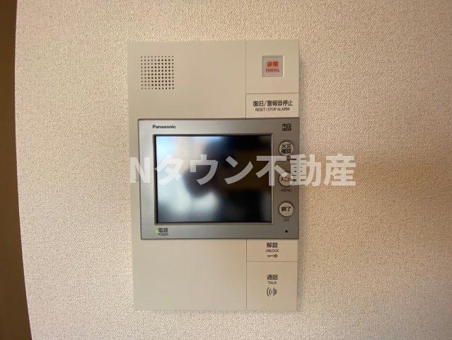 セキュリティ　モニター付きインターフォンです。
