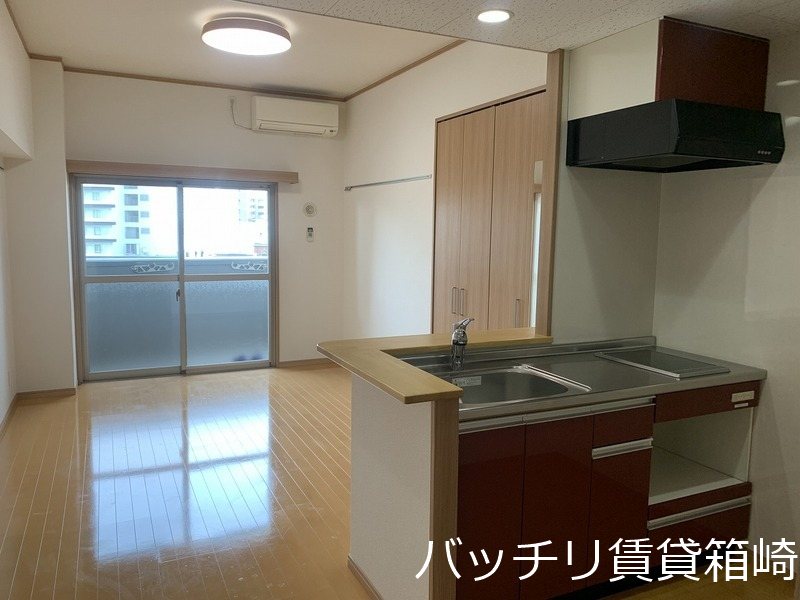 キッチン　※同マンション別部屋写真のため、現状優先。