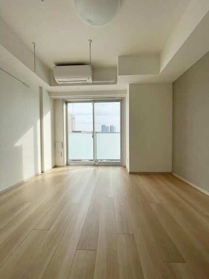 SHOKEN Residence東神奈川の居間写真