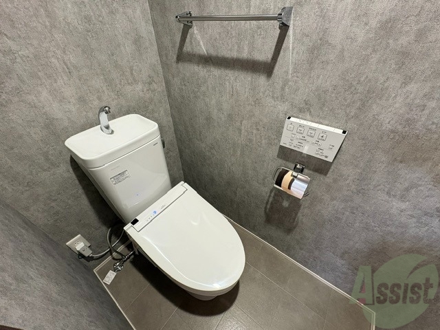 トイレ　トイレは、シャワートイレとなっております。