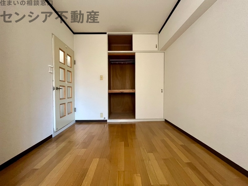 日商岩井京橋ハイツの内装写真