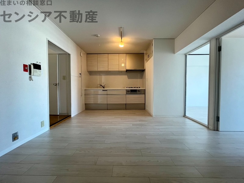 日商岩井京橋ハイツの居間写真