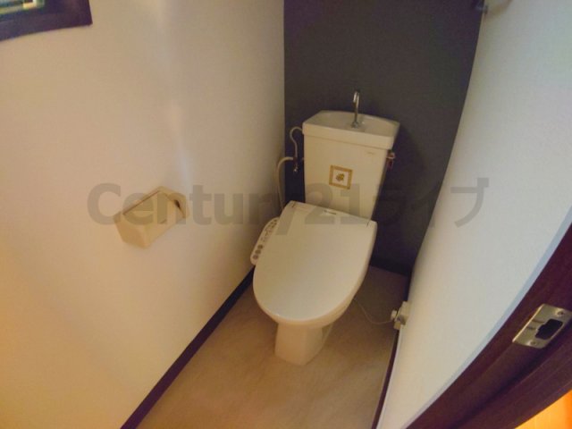 グロース甲陽園ヴィラEのトイレ写真