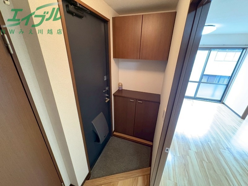 玄関　同物件別室参照