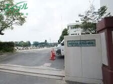 小学校　四日市市立羽津小学校（小学校）まで578m